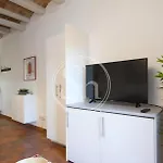 Cozy Beside Sagrada Familia For 2 아파트 바르셀로나