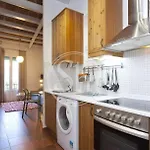 Cozy Beside Sagrada Familia For 2 * 바르셀로나