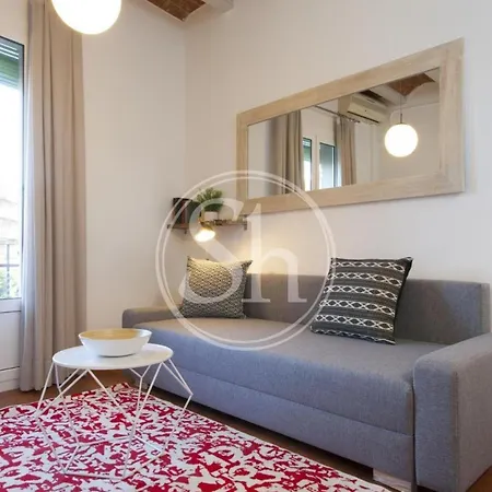 Cozy Beside Sagrada Familia For 2 Barcelona