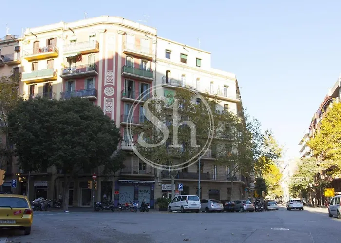 Cozy Apartment Beside Sagrada Familia For 2 Apartment Barcelona