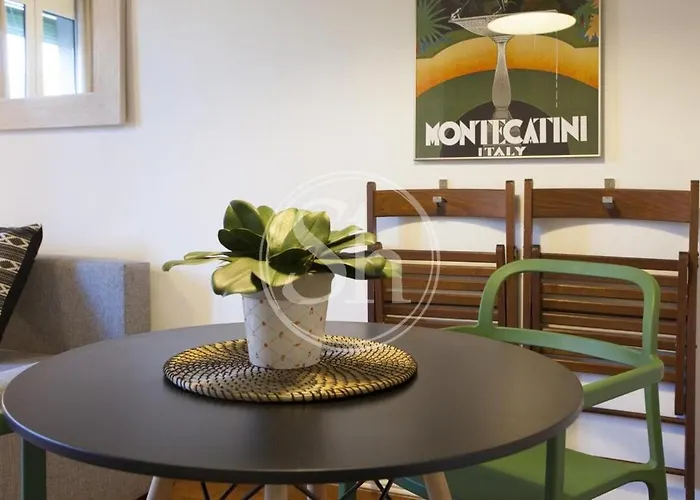 Cozy Apartment Beside Sagrada Familia For 2 *